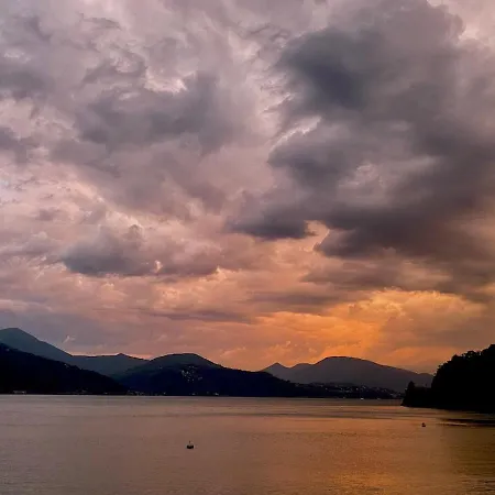 Holiday home Casa Direttamente Sul Maggiore Cannobio