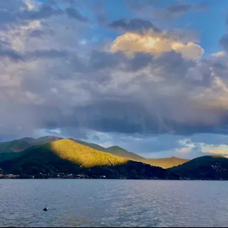 Casa Direttamente Sul Maggiore Holiday home