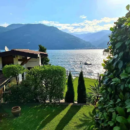 Casa Direttamente Sul Maggiore Holiday home