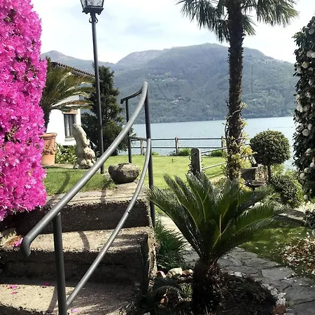 Casa Direttamente Sul Maggiore بيت للعطل *