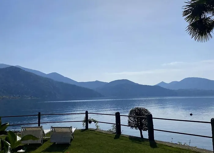 Casa Direttamente Sul Maggiore * カンノビオ